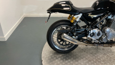 Norton Commando 961 SE